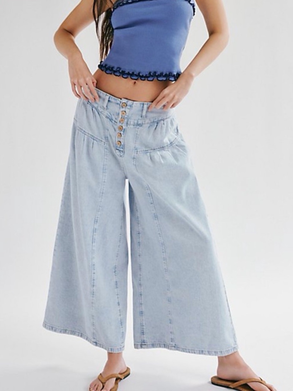 We The Free Light Blue Elastic Waist Blossom Denim jeans